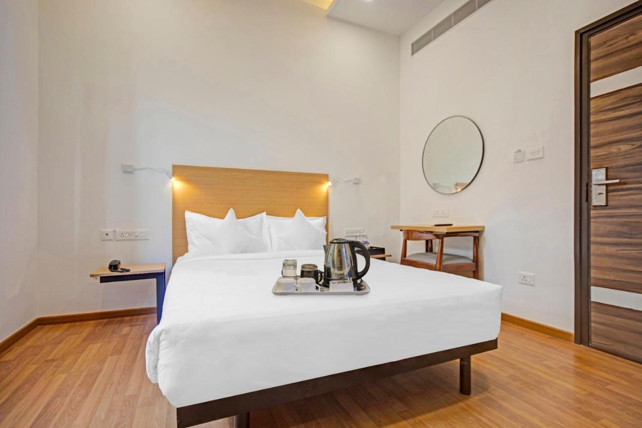 Upar Hotels - T Nagar Chennai Exterior photo